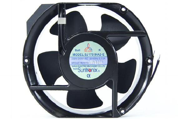 <b>搭配不同的電器功能需求，三巨電機散熱風(fēng)扇提供高效解決方案</b>